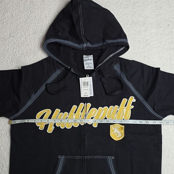 587 NWT Harry Potter Hufflepuff Women's Zippered Hoodie Size Medium - Picture 6 of 7